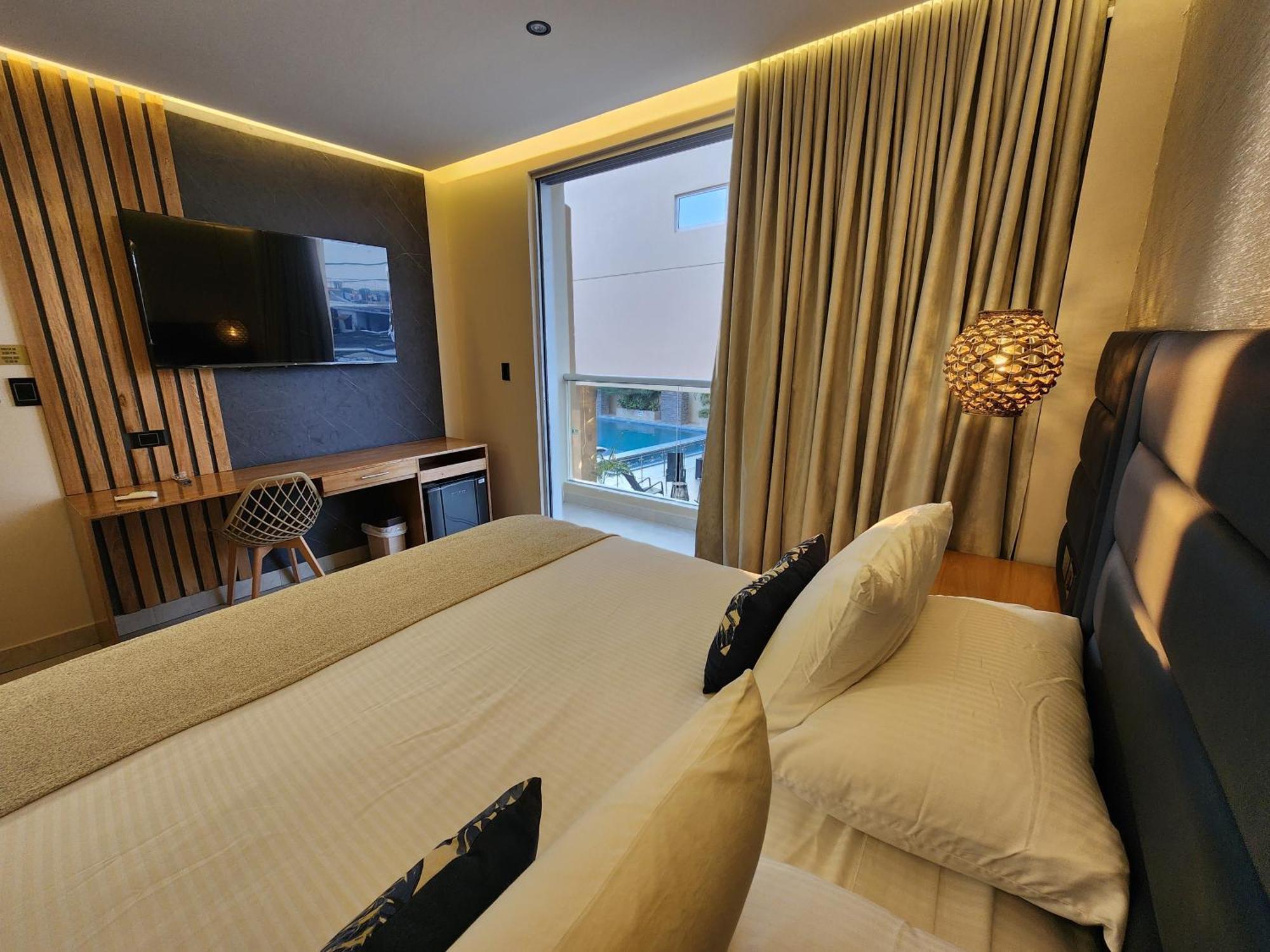 Y Covemar Hotel