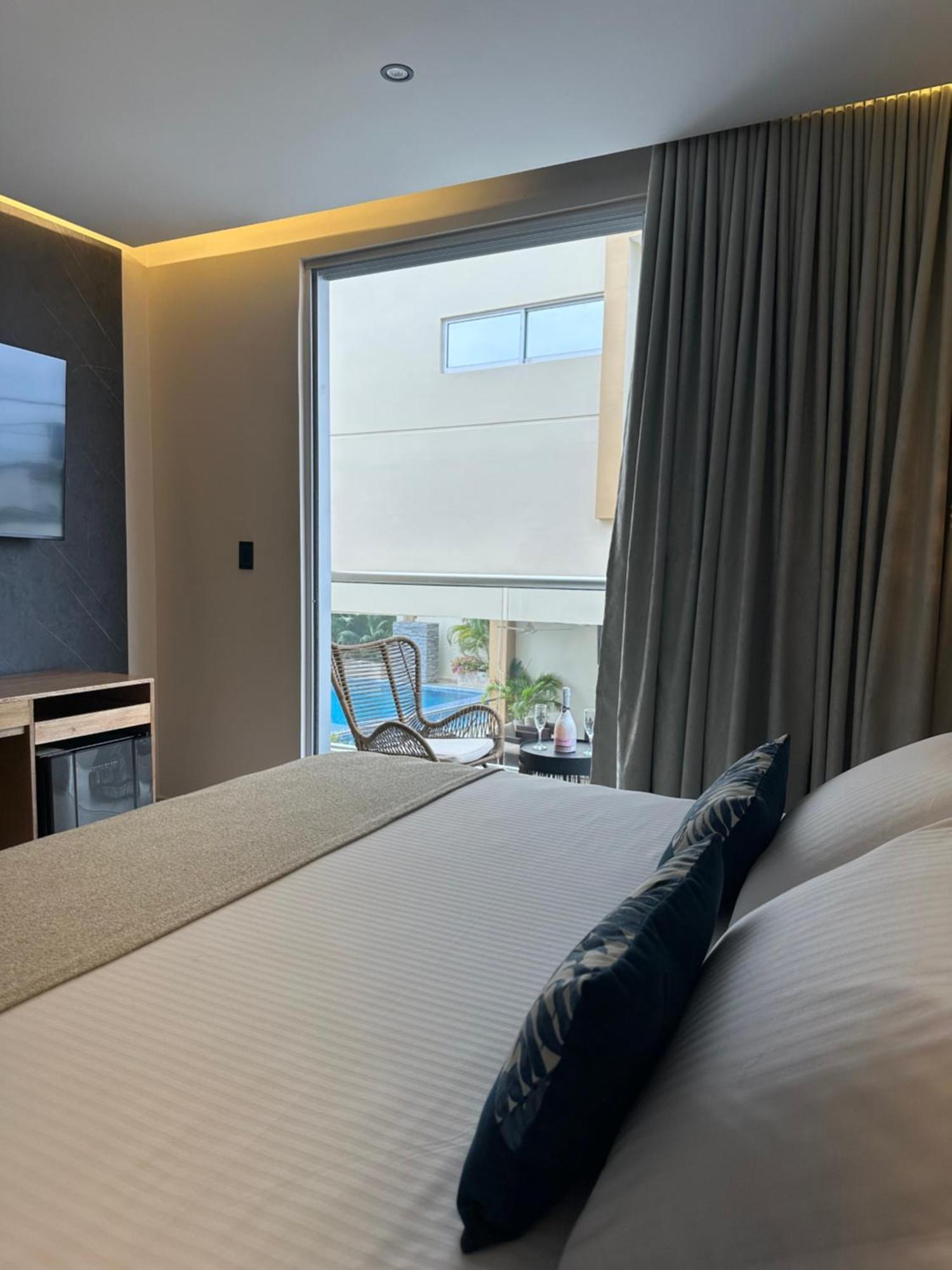 Y Covemar Hotel